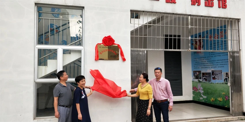 业余篮球爱好者在哪里可以找到表演赛资源_2