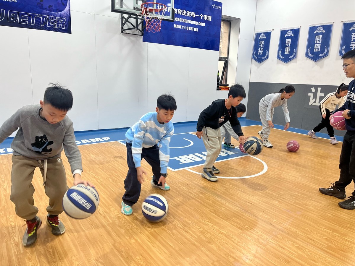 青少年篮球爱好者综合训练方案_0